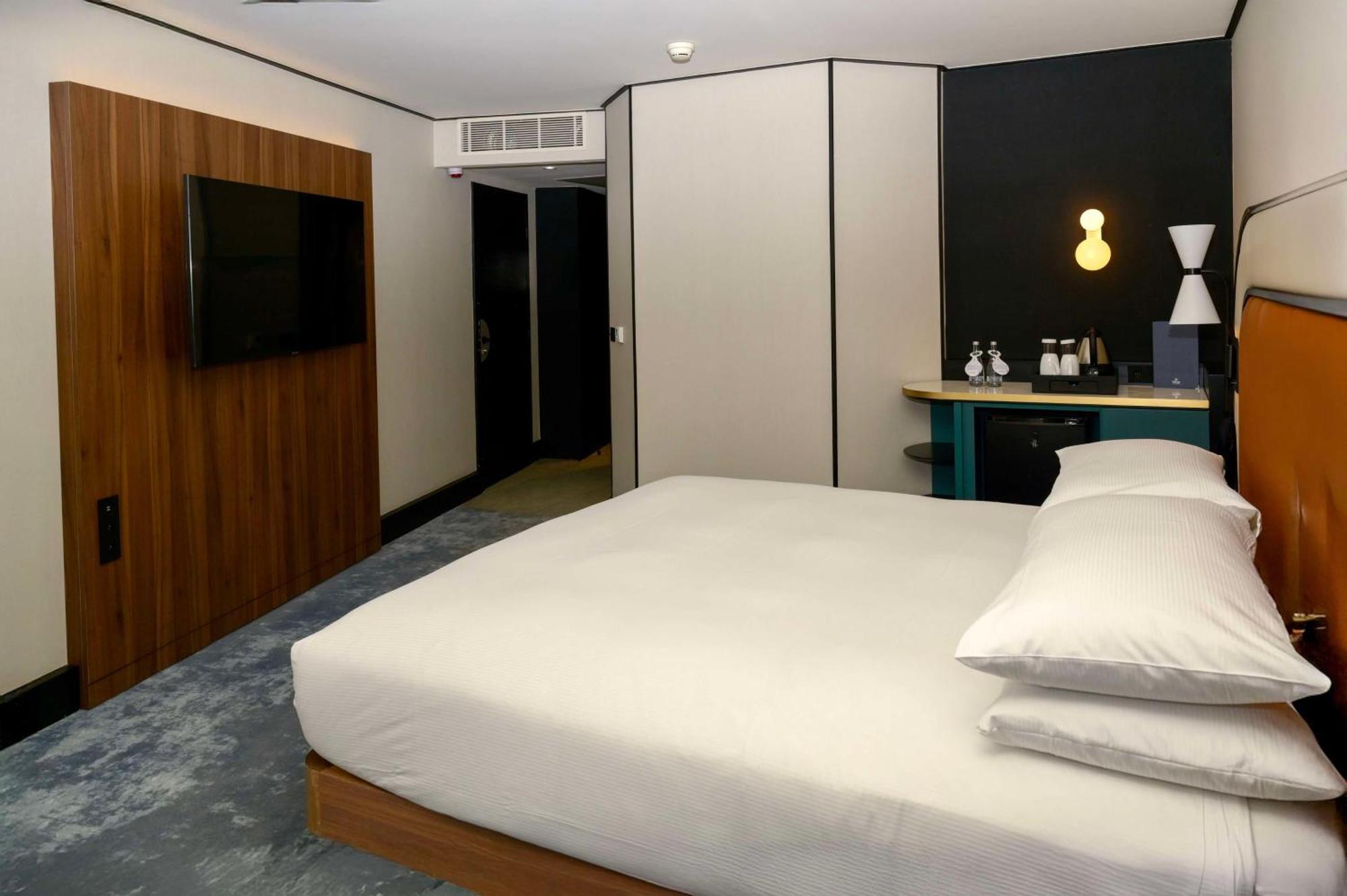 Hilton Paris La Defense Hotel Puteaux Ngoại thất bức ảnh